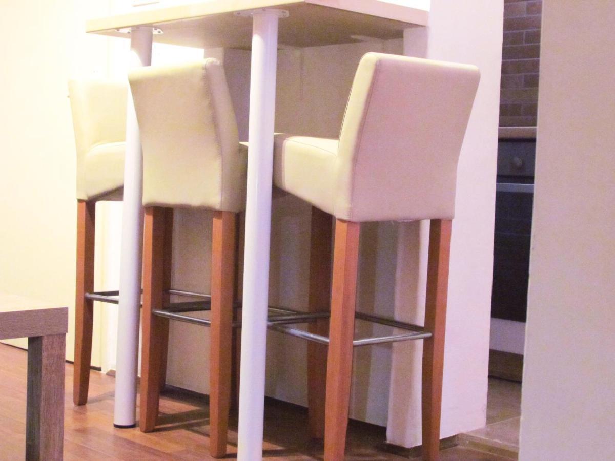 Center Studio Apartment بولا المظهر الخارجي الصورة