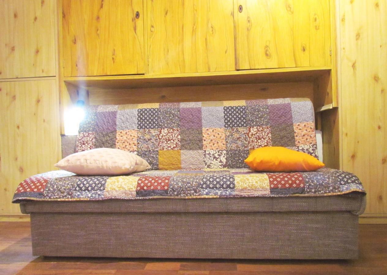 Center Studio Apartment بولا المظهر الخارجي الصورة